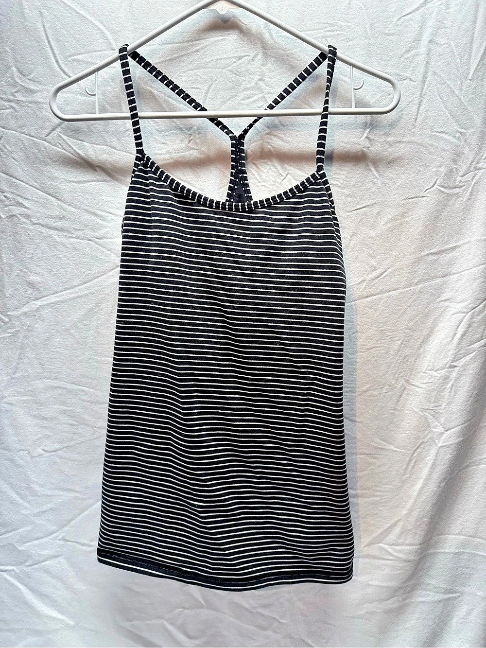 Lululemon Size 10 Black White Striped Racerback Tank Built In Bra- no pads